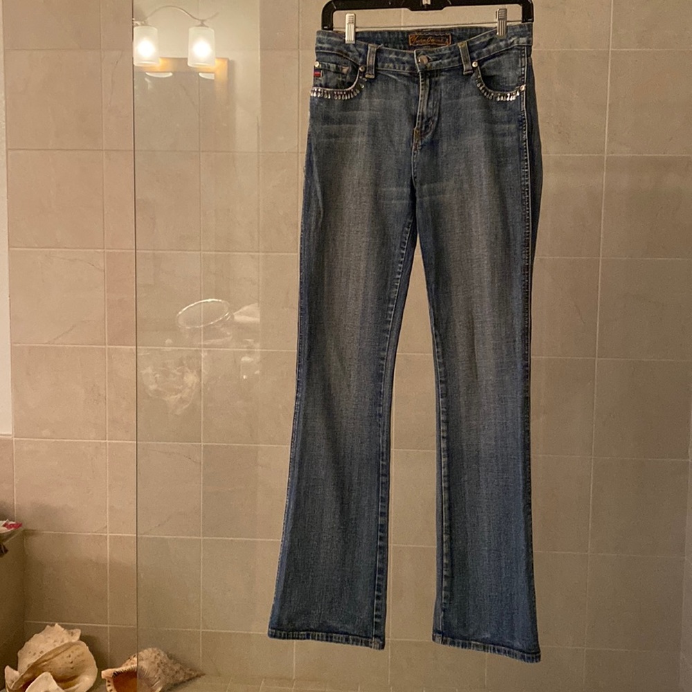 Yucca jeans with rhinestone pockets. Wash denim look Ready for some FUN!